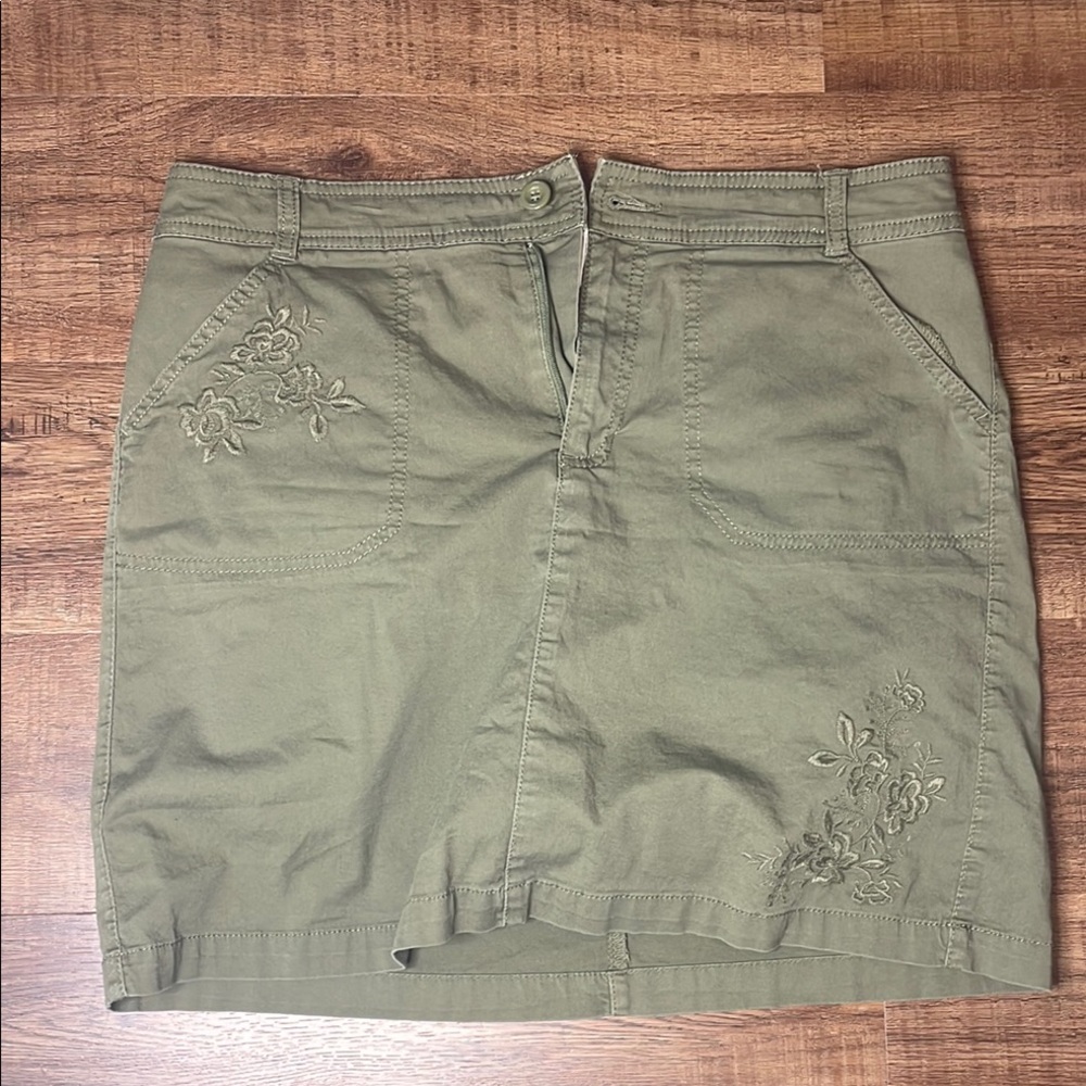 Croft & Barrow Olive Stretch Skirt